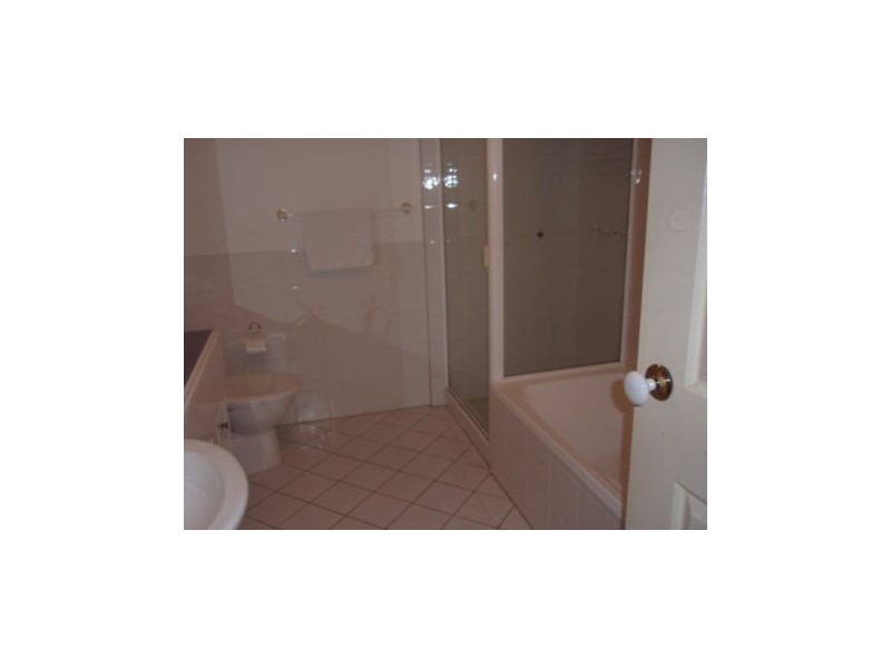 25 28 Chairlift Avenue “Santorini”, Nobby Beach QLD 4218