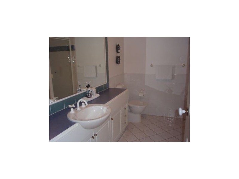 25 28 Chairlift Avenue “Santorini”, Nobby Beach QLD 4218