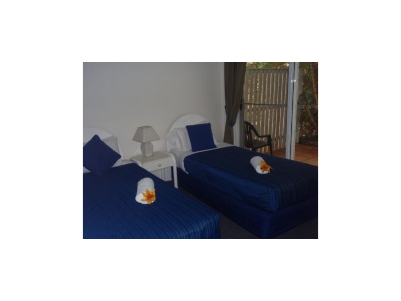 25 28 Chairlift Avenue “Santorini”, Nobby Beach QLD 4218