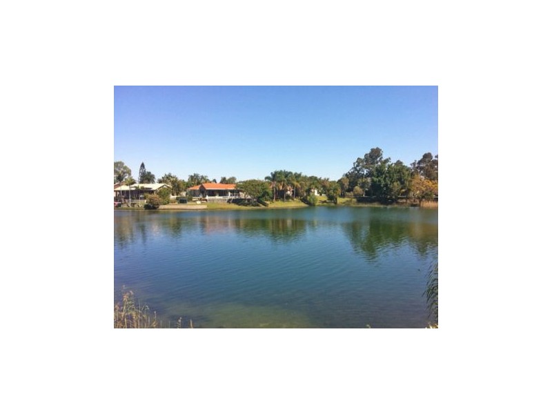 15 Long Island Court, Mermaid Waters QLD 4218