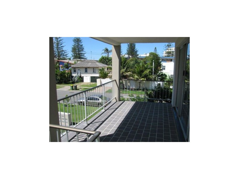 4 72 Seagull Avenue, Mermaid Beach QLD 4218