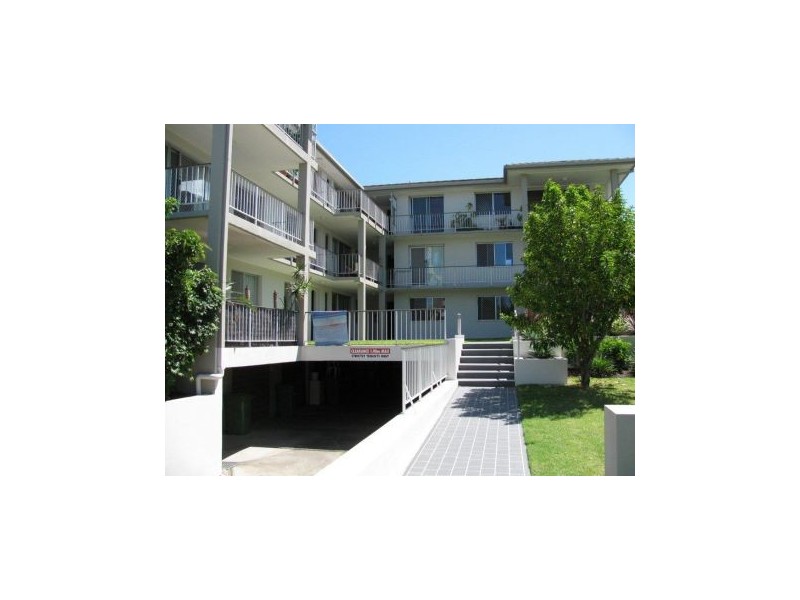 4 72 Seagull Avenue, Mermaid Beach QLD 4218