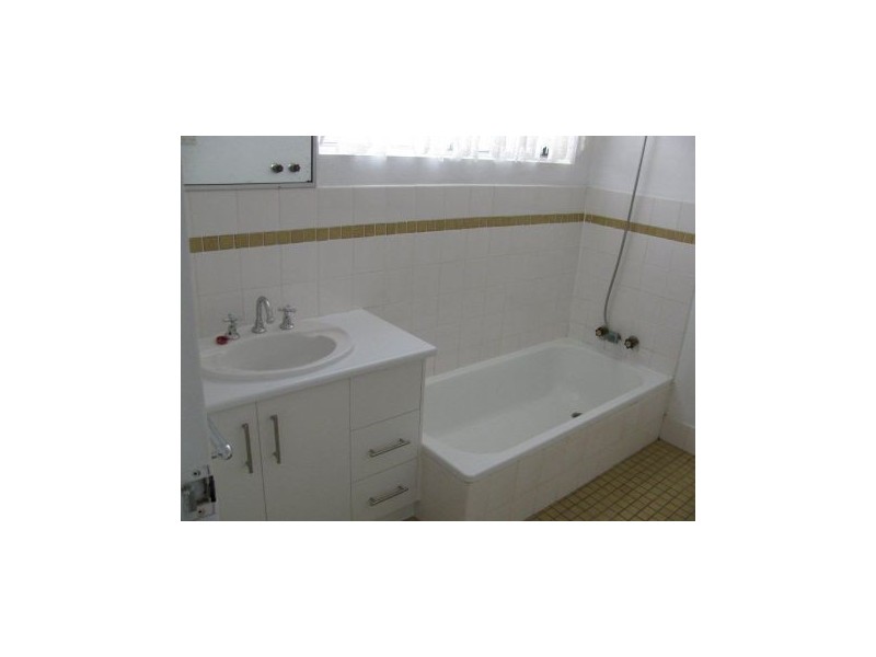 4 72 Seagull Avenue, Mermaid Beach QLD 4218