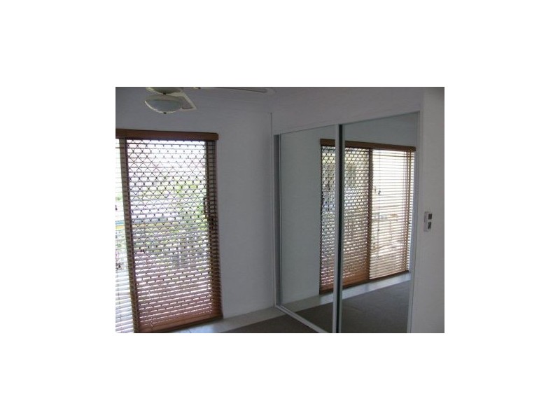 4 72 Seagull Avenue, Mermaid Beach QLD 4218