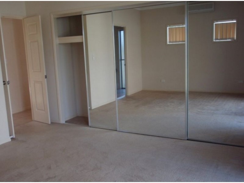 4 Katinka Circuit, Coomera Waters QLD 4209