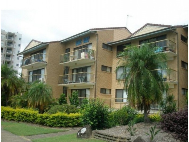 4/4 Mary Avenue, Broadbeach QLD 4218