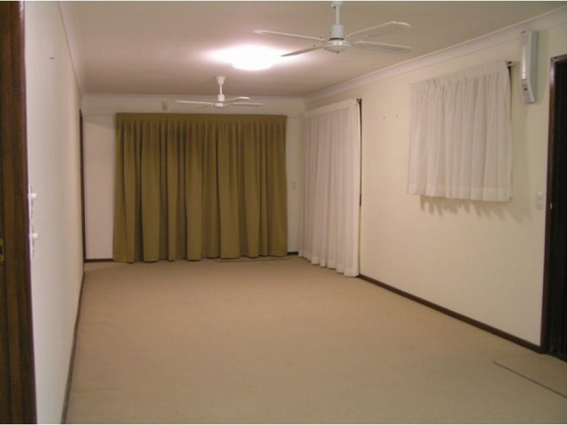 2 10 Montana Road, Mermaid Beach QLD 4218