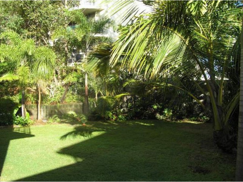 2 10 Montana Road, Mermaid Beach QLD 4218