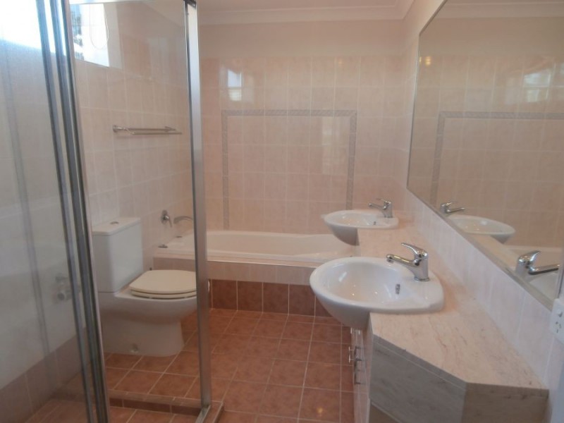 11 Surf Street, Mermaid Beach QLD 4218