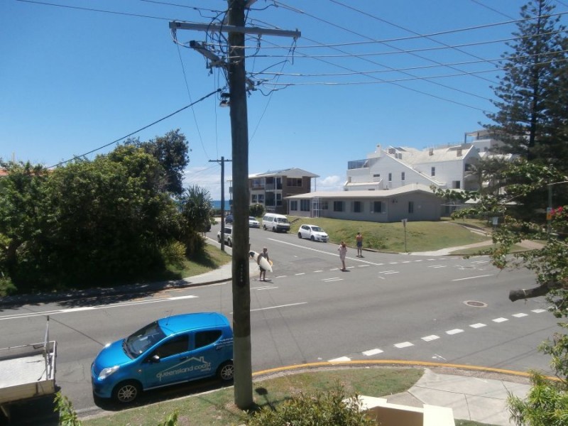 11 Surf Street, Mermaid Beach QLD 4218