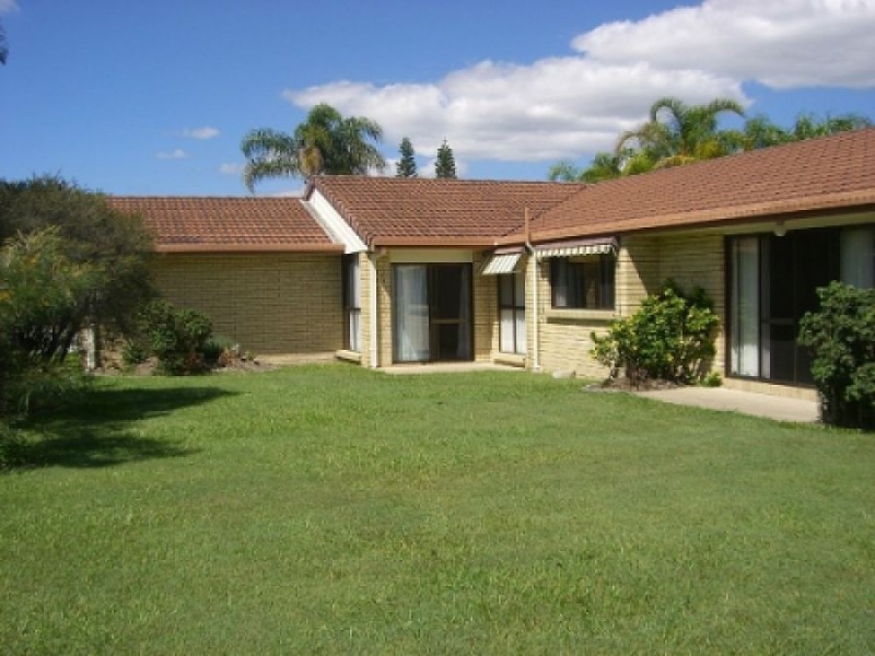 5 ireby court, Mermaid Waters QLD 4218