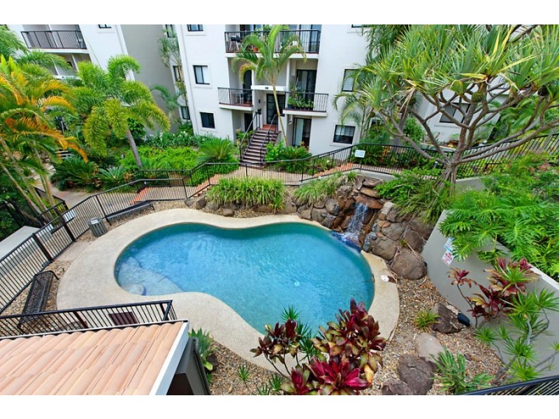 E32/1 Great Hall Drive, Nobby Beach QLD 4218