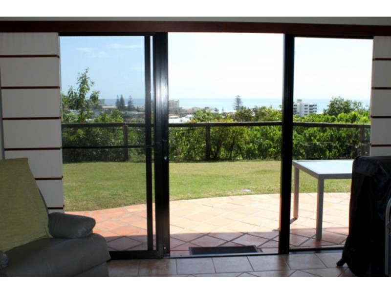 A8/1 Great Hall Drive, Nobby Beach QLD 4218