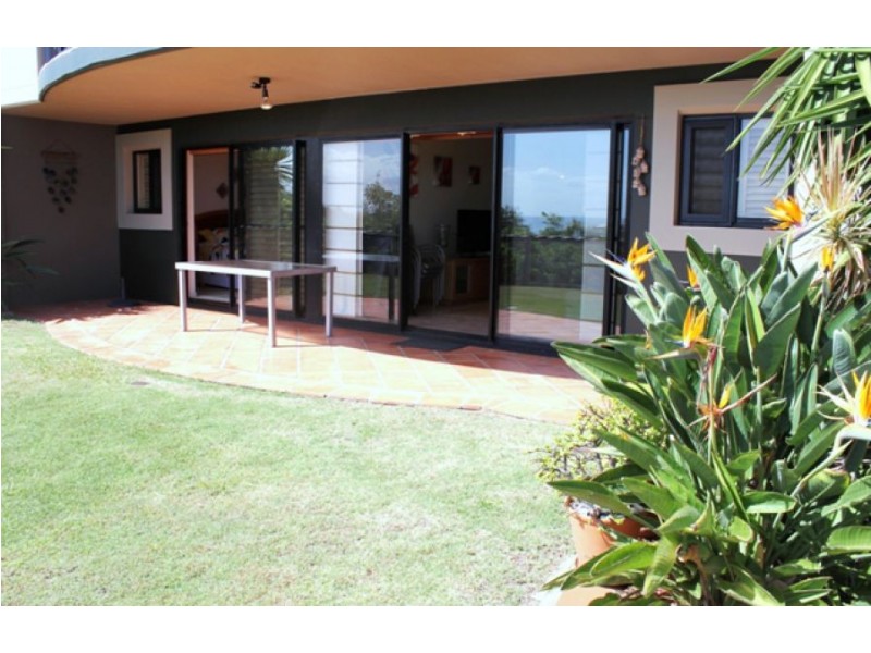 A8/1 Great Hall Drive, Nobby Beach QLD 4218