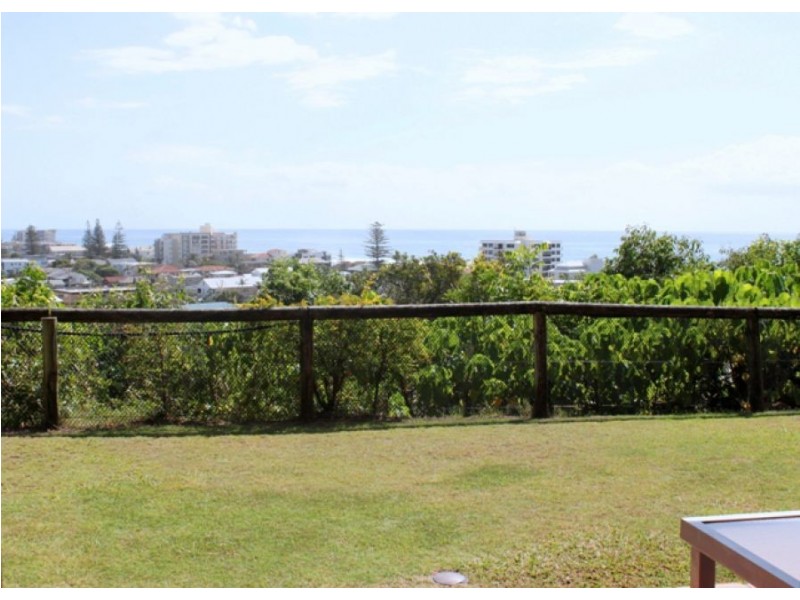 A8/1 Great Hall Drive, Nobby Beach QLD 4218