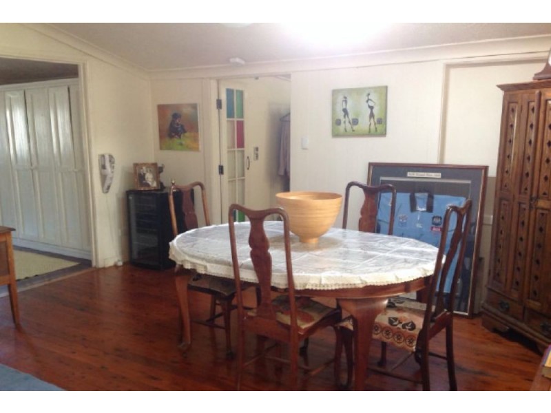 50 Paradise Avenue, Miami QLD 4220