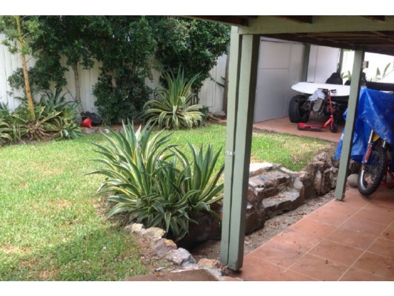 50 Paradise Avenue, Miami QLD 4220