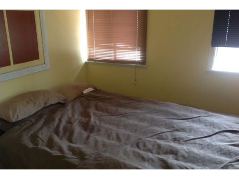 50 Paradise Avenue, Miami QLD 4220