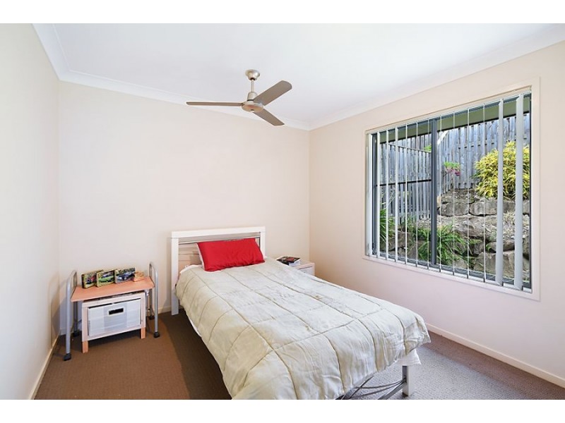 2 Bushland Place, Maudsland QLD 4210
