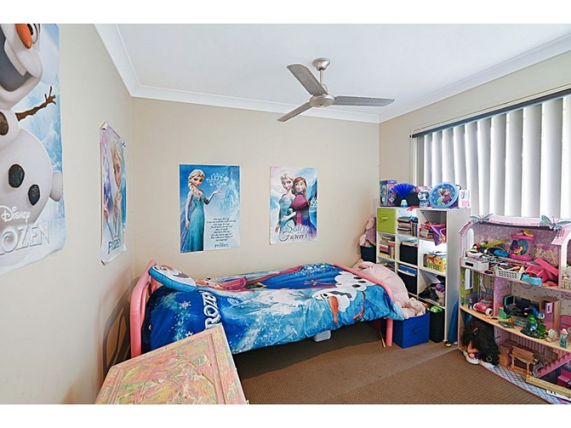 2 Bushland Place, Maudsland QLD 4210