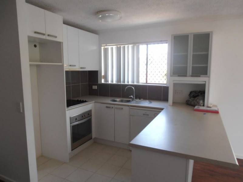 6/215 Surf Parade, Surfers Paradise QLD 4217