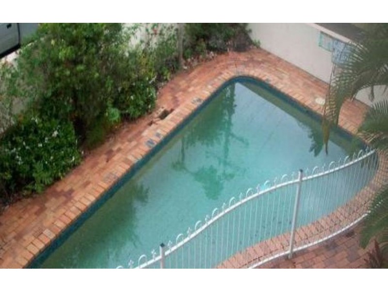 6/215 Surf Parade, Surfers Paradise QLD 4217