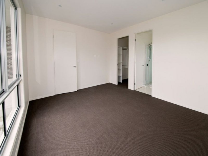 15 Carmen Court, Oxenford QLD 4210