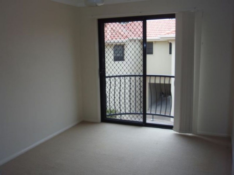 9/141 Cotlew Street, Ashmore QLD 4214