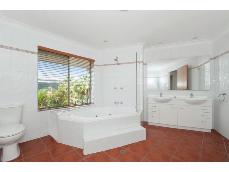 215 Little Nerang Road, Mudgeeraba QLD 4213