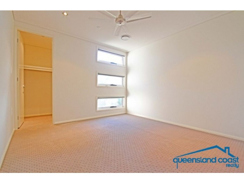 1/39 Tarcoola Crescent, Surfers Paradise QLD 4217