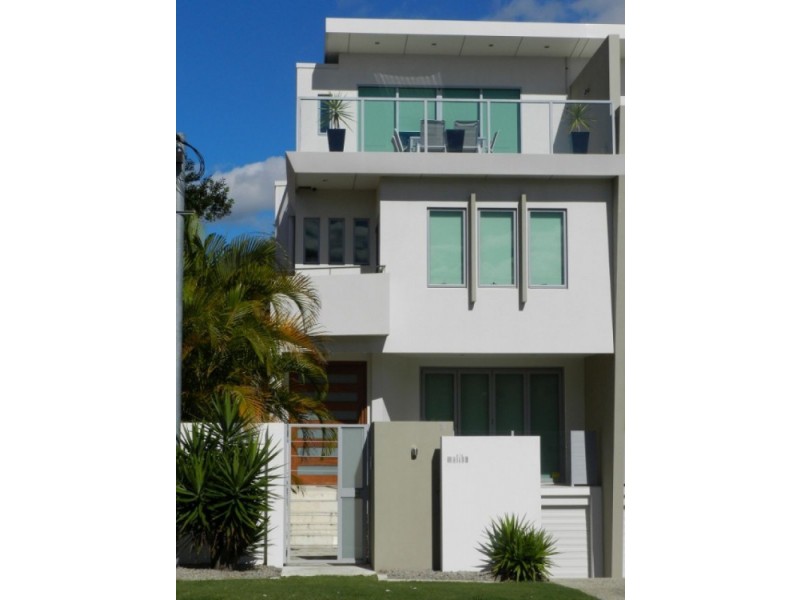 1/14 Lavarack Road, Nobby Beach QLD 4218