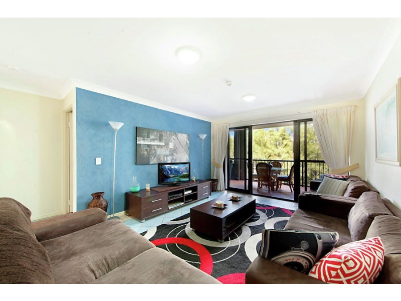 E22/1 Great Hall Drive, Nobby Beach QLD 4218