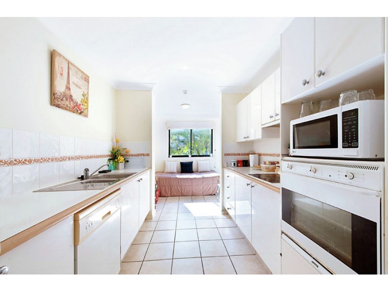 E22/1 Great Hall Drive, Nobby Beach QLD 4218