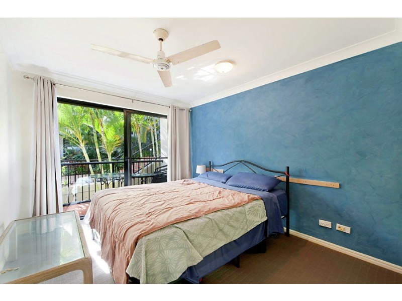 E22/1 Great Hall Drive, Nobby Beach QLD 4218