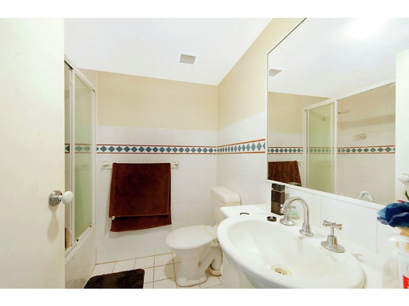 E22/1 Great Hall Drive, Nobby Beach QLD 4218