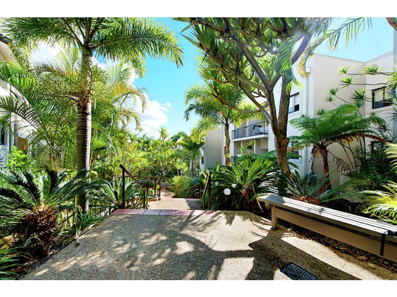E22/1 Great Hall Drive, Nobby Beach QLD 4218
