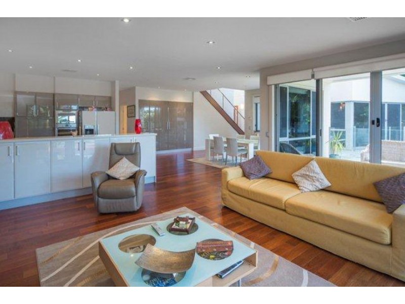 2024 The Boulevard, Benowa QLD 4217