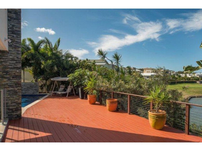 2024 The Boulevard, Benowa QLD 4217