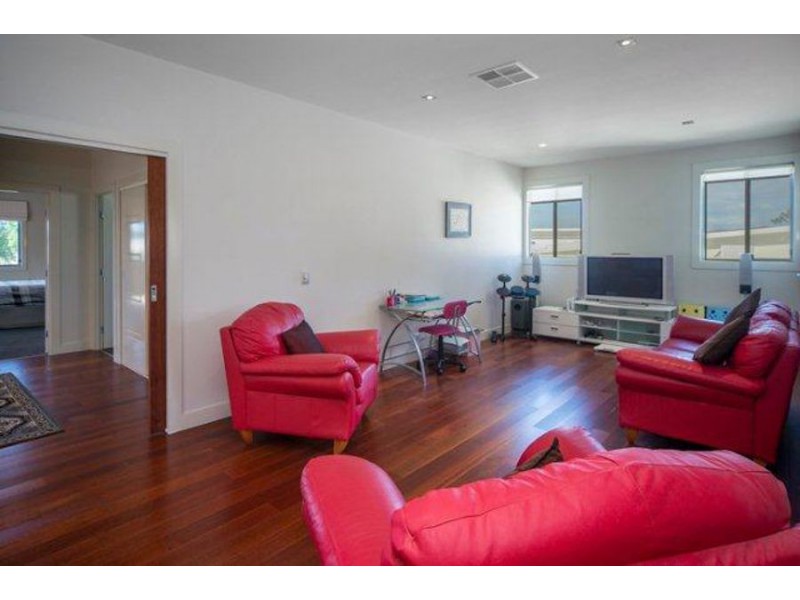 2024 The Boulevard, Benowa QLD 4217