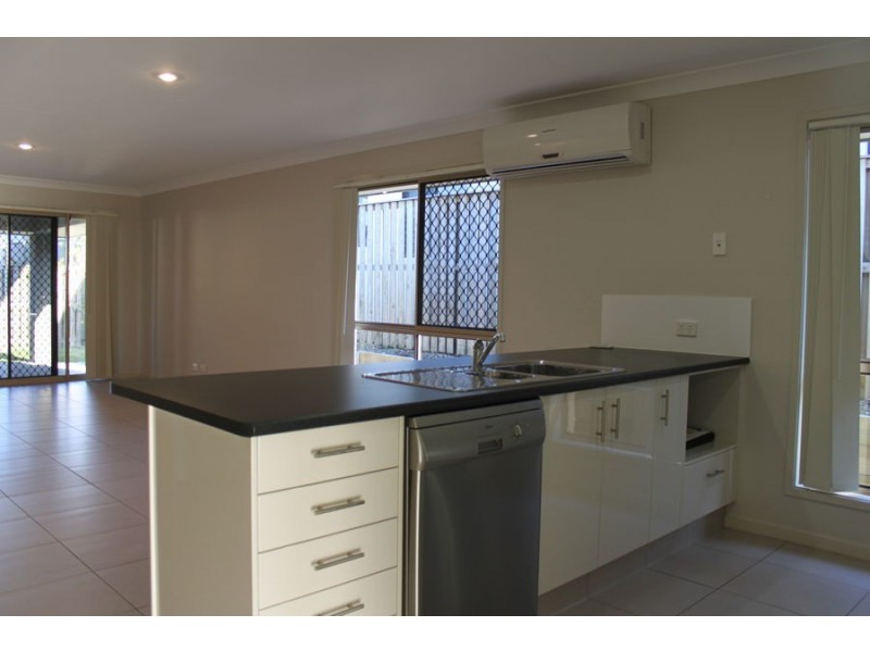 6 Starkey Street, Pacific Pines QLD 4211