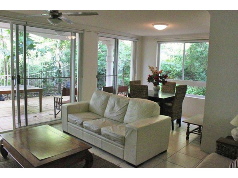 7/28 “Santorini by the Sea” Chairlift Avenue, Mermaid Beach QLD 4218