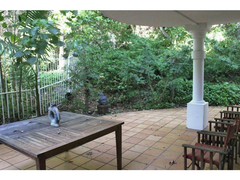 7/28 “Santorini by the Sea” Chairlift Avenue, Mermaid Beach QLD 4218