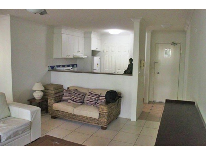 7/28 “Santorini by the Sea” Chairlift Avenue, Mermaid Beach QLD 4218