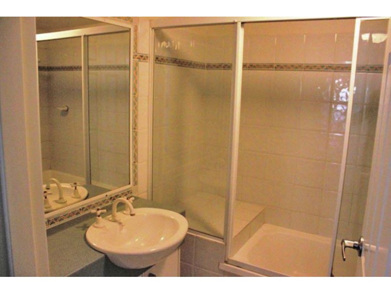 7/28 “Santorini by the Sea” Chairlift Avenue, Mermaid Beach QLD 4218