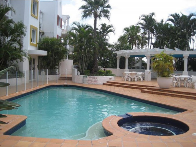 7/28 “Santorini by the Sea” Chairlift Avenue, Mermaid Beach QLD 4218