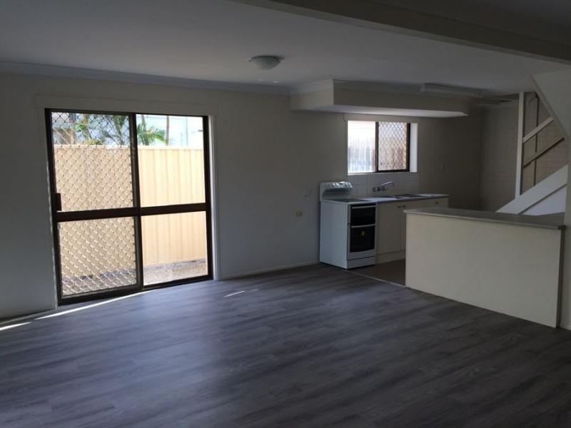 2/2042 Gold Coast Highway, Miami QLD 4220