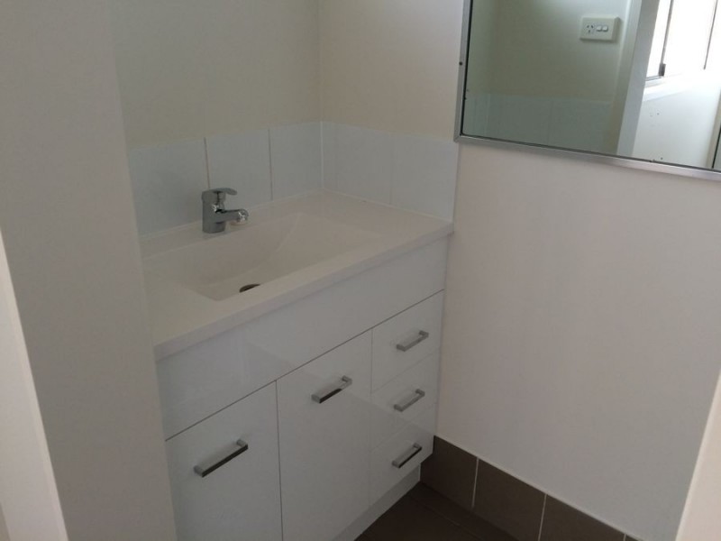 2/2042 Gold Coast Highway, Miami QLD 4220