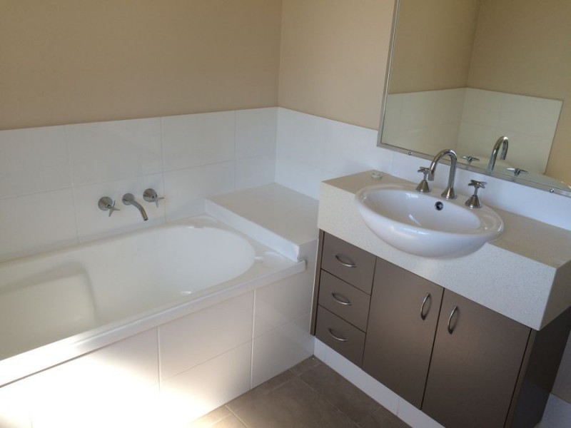 32 Felling Drive, Maudsland QLD 4210