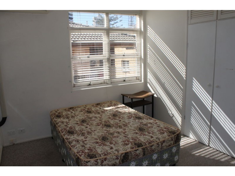 1/49 Surf Parade, Broadbeach QLD 4218