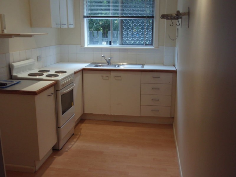 2/6 George Avenue, Broadbeach QLD 4218